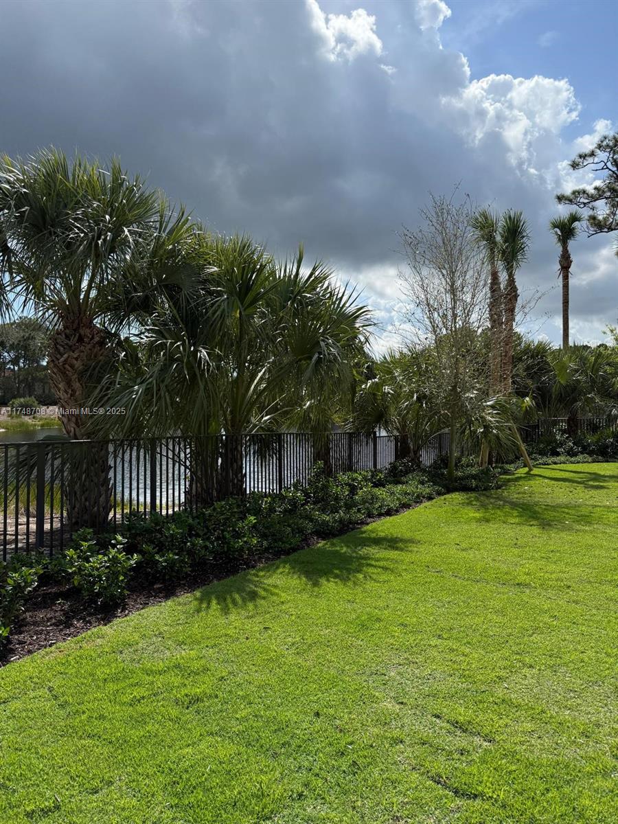 BEARS CLUB - Residential