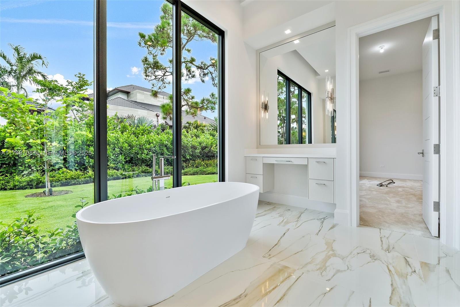 BEARS CLUB - Residential