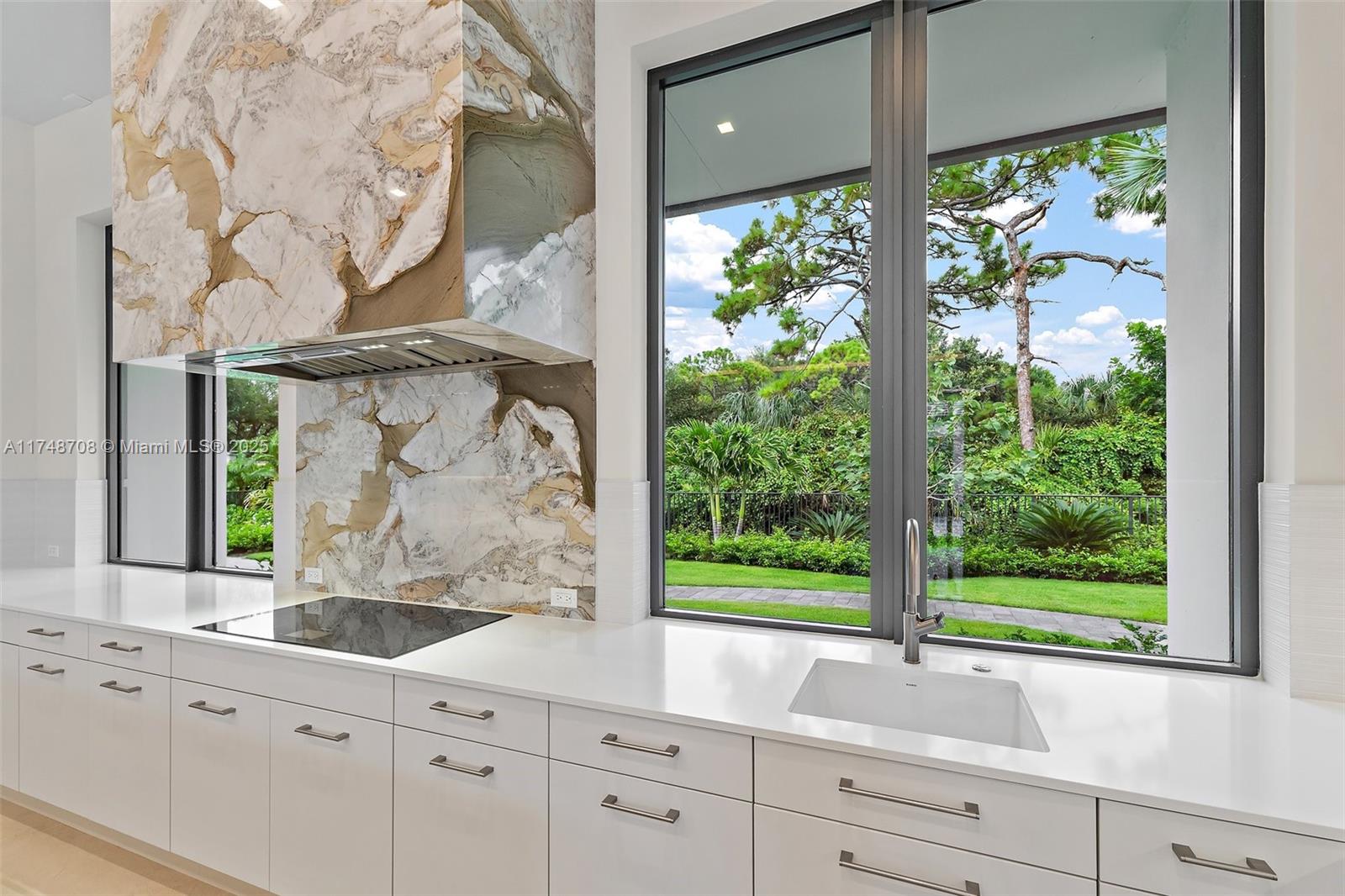 BEARS CLUB - Residential