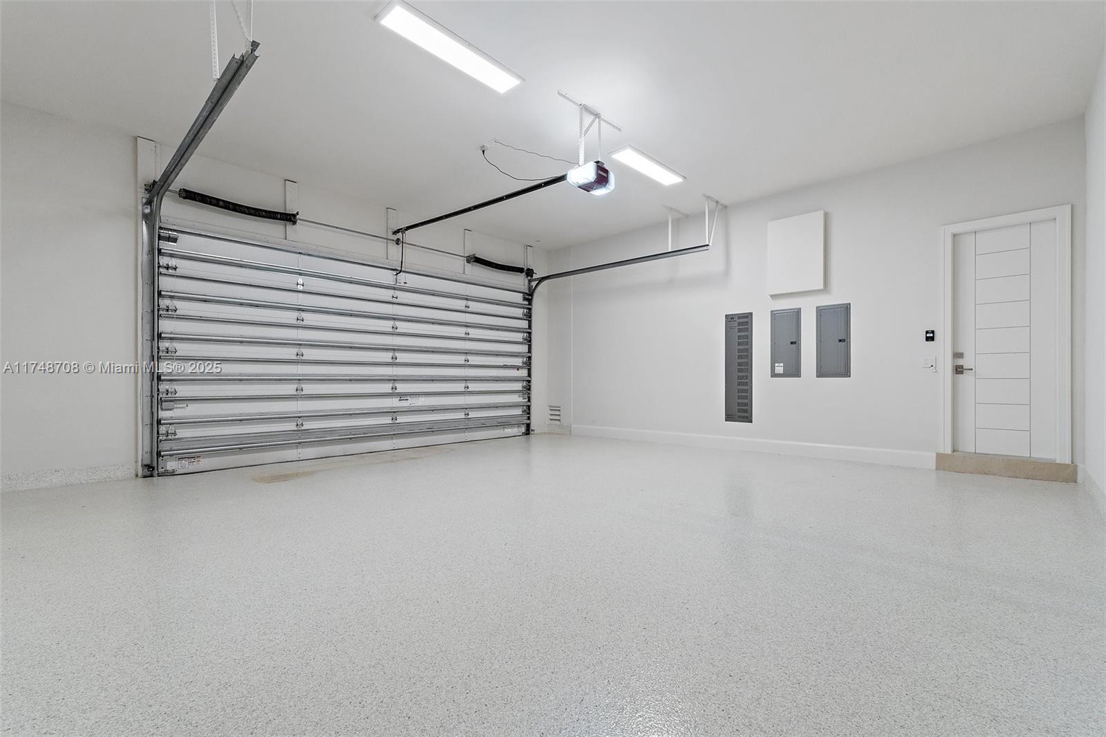 BEARS CLUB - Residential