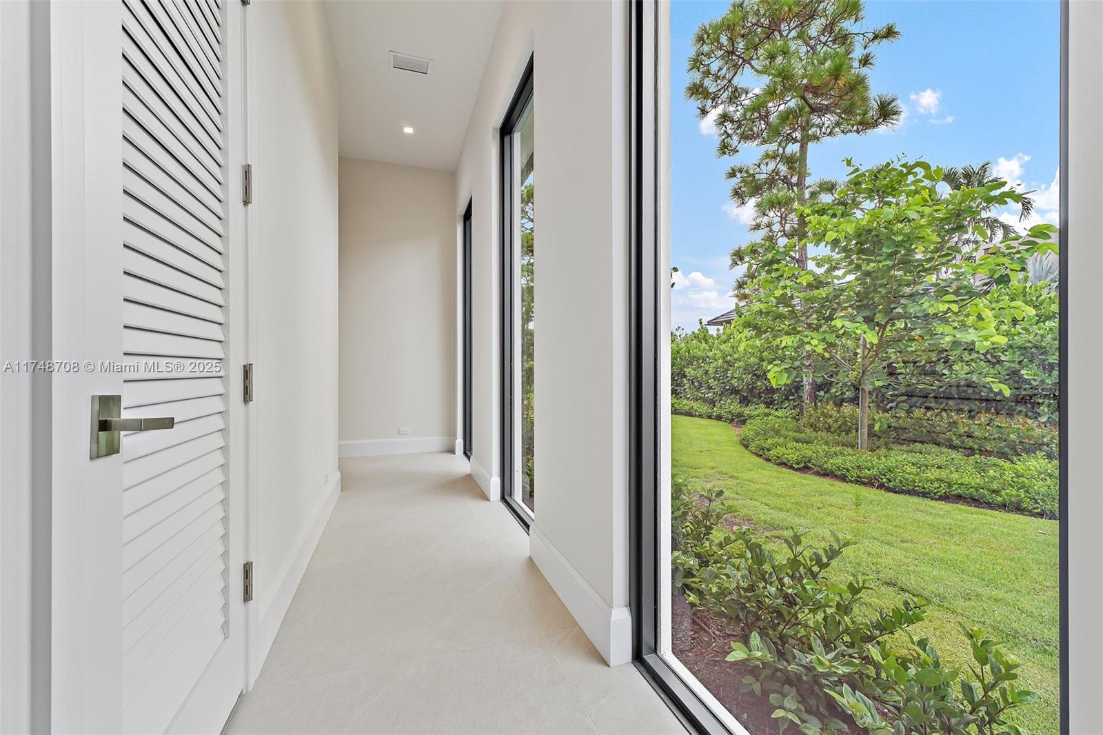 BEARS CLUB - Residential