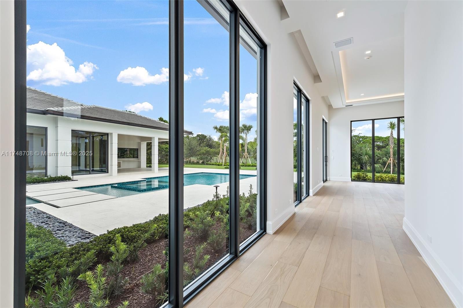 BEARS CLUB - Residential