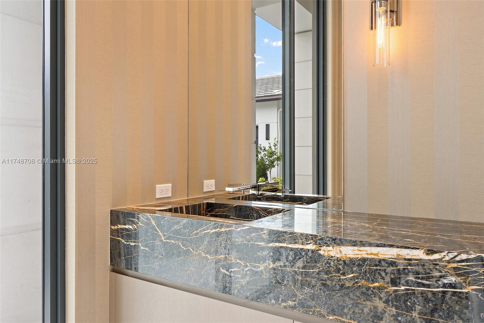 BEARS CLUB - Residential