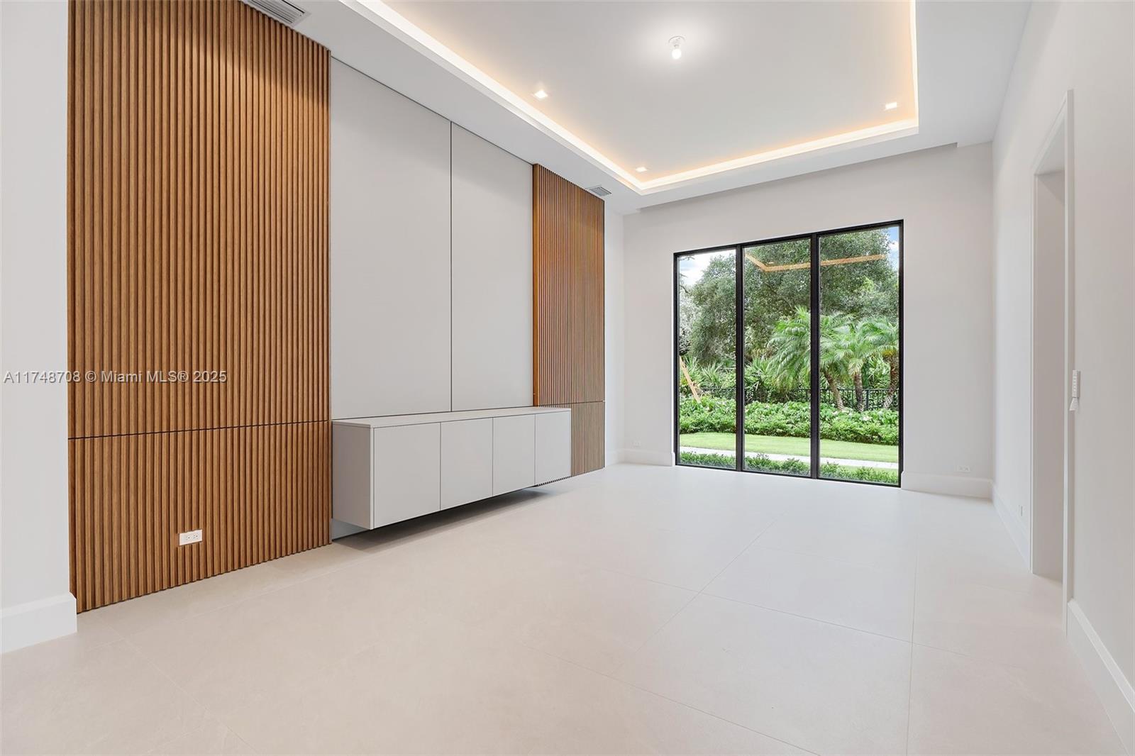 BEARS CLUB - Residential