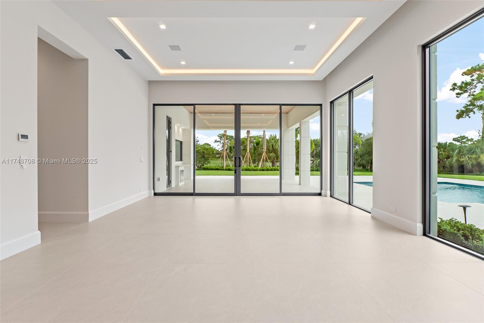 BEARS CLUB - Residential