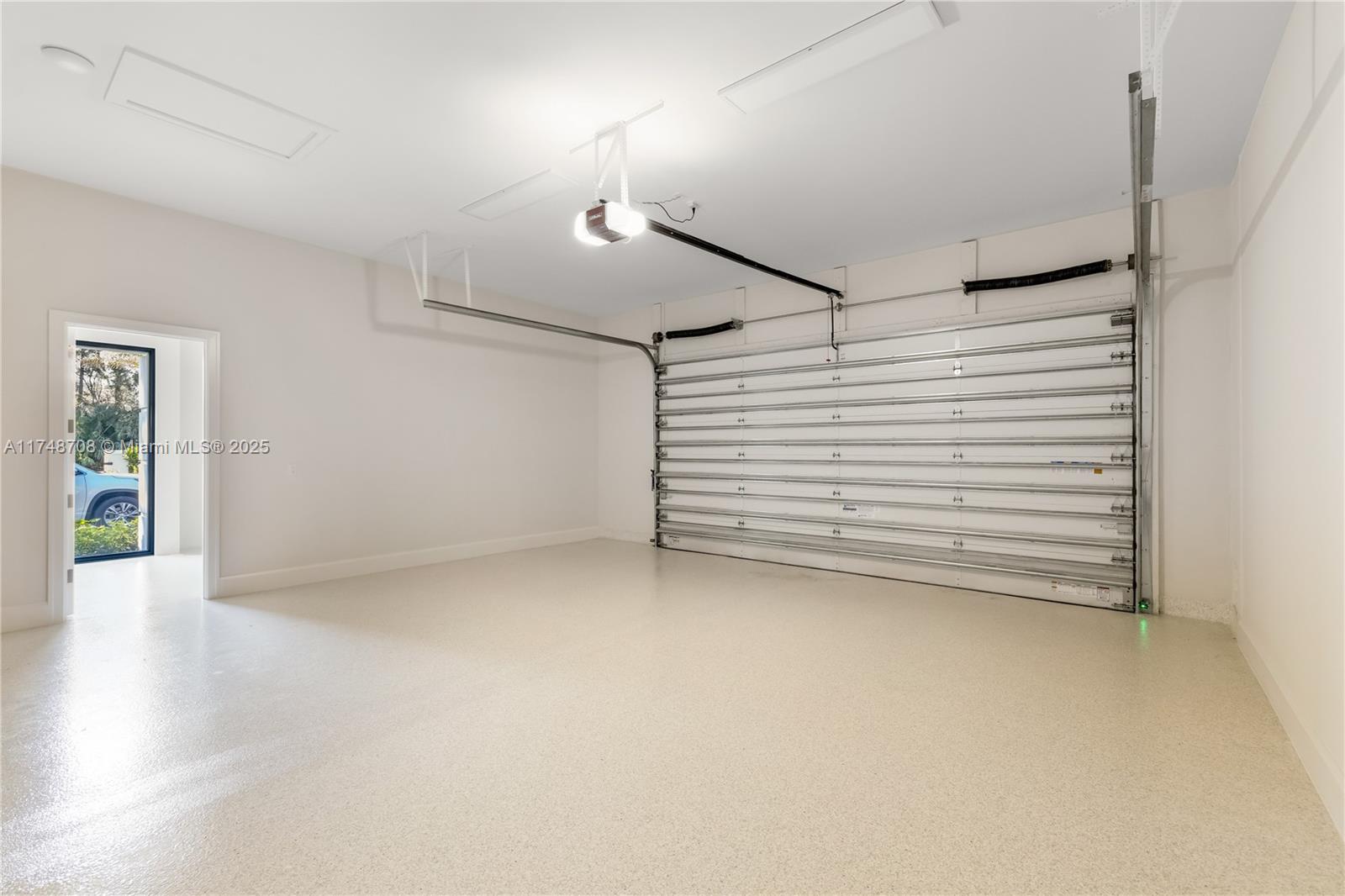 BEARS CLUB - Residential
