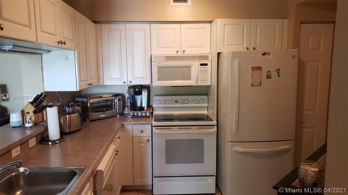 PORTO BELLAGIO CONDO - Residential Lease