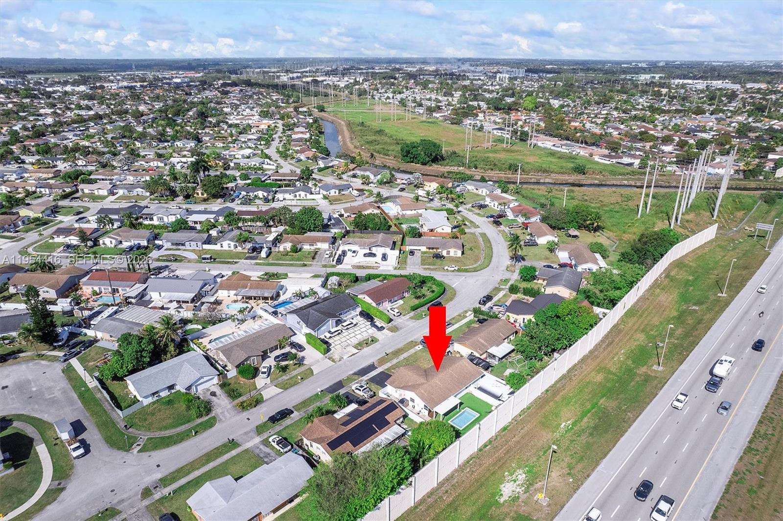 MEADOW WOOD MANOR #4 - Residential