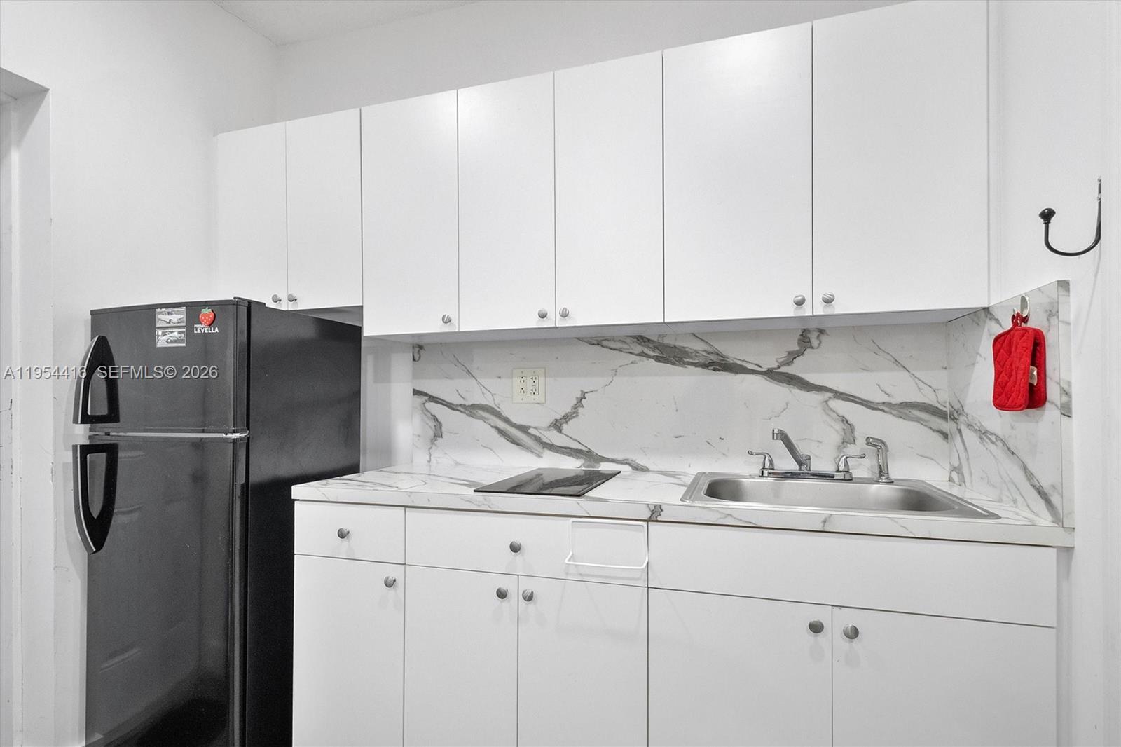 MEADOW WOOD MANOR #4 - Residential