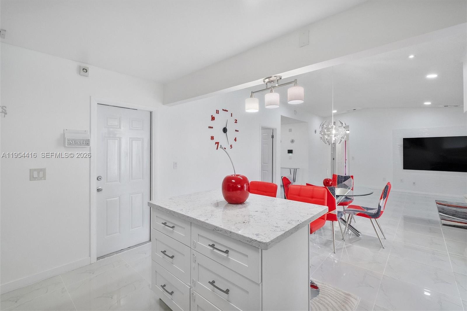 MEADOW WOOD MANOR #4 - Residential