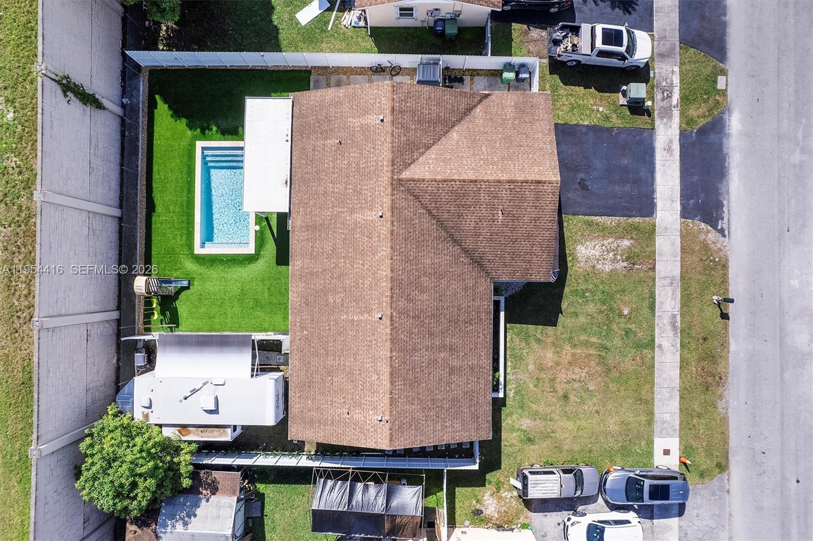 MEADOW WOOD MANOR #4 - Residential