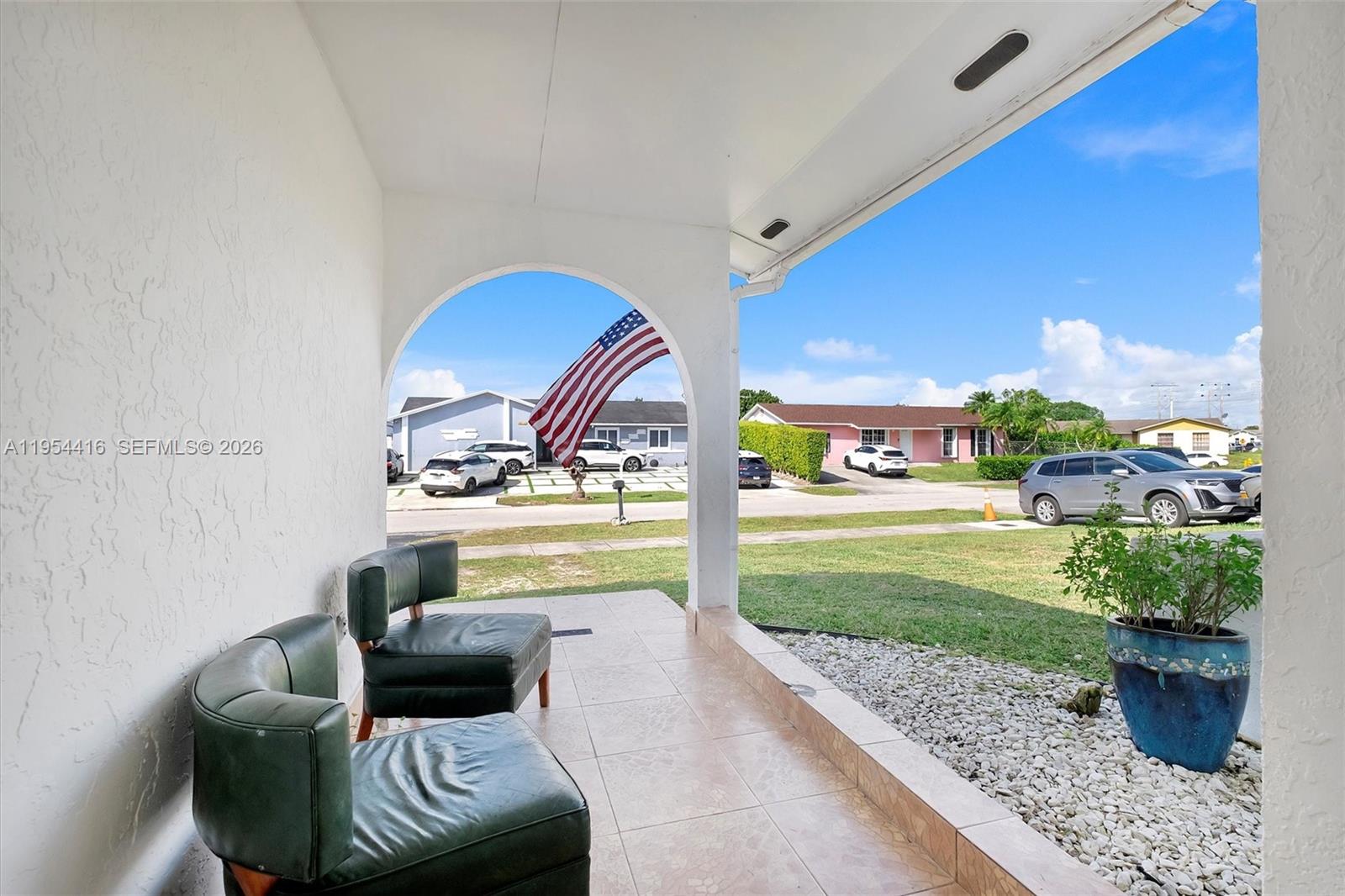 MEADOW WOOD MANOR #4 - Residential