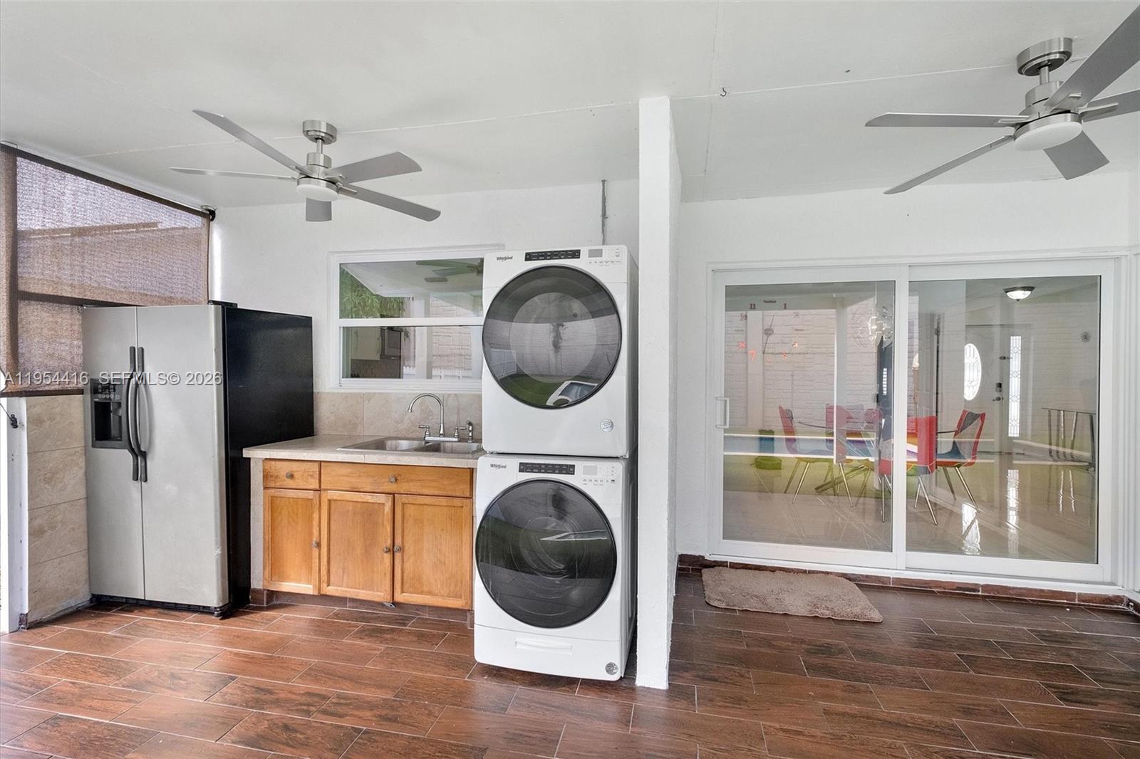 MEADOW WOOD MANOR #4 - Residential