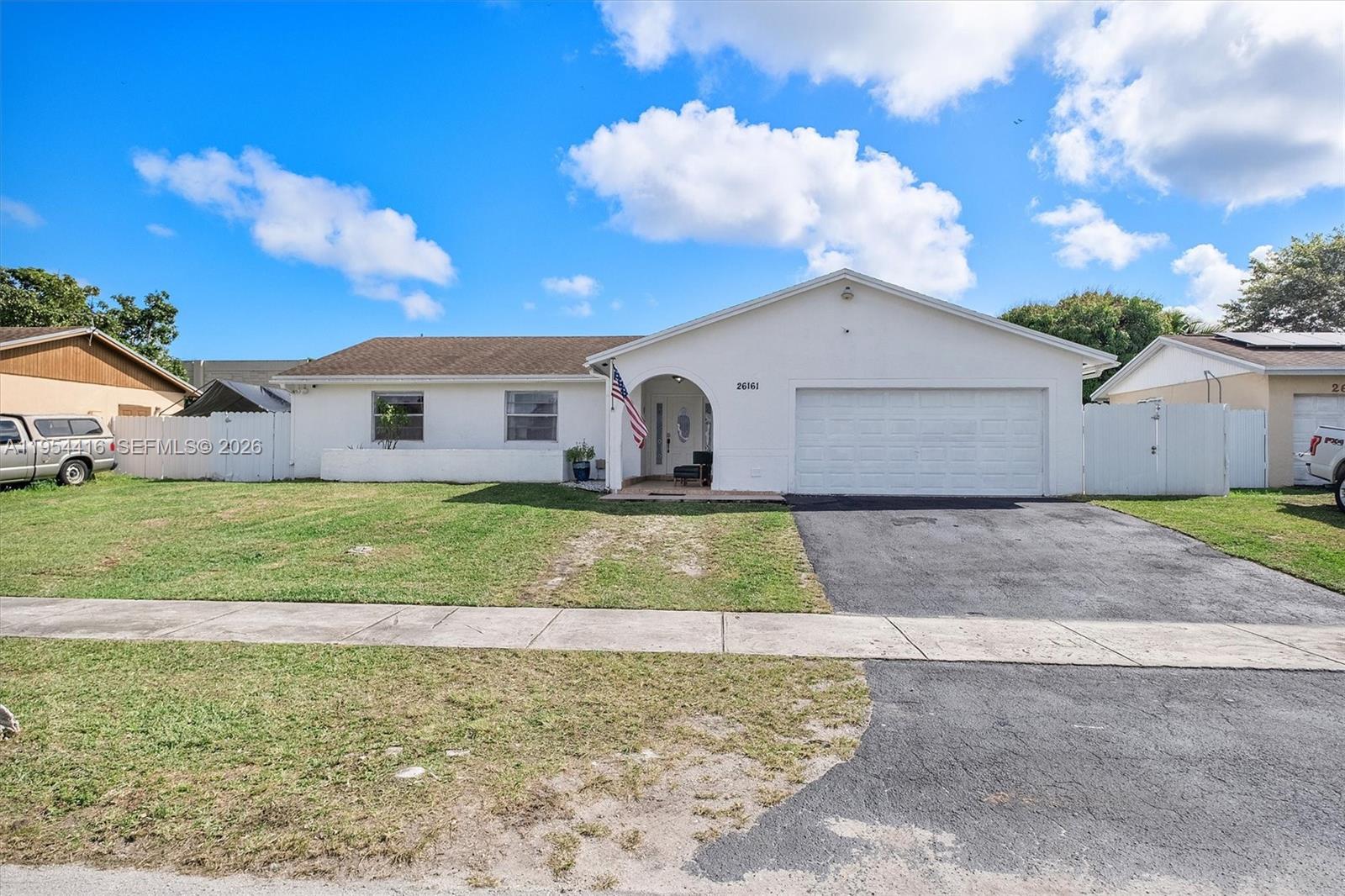 MEADOW WOOD MANOR #4 - Residential