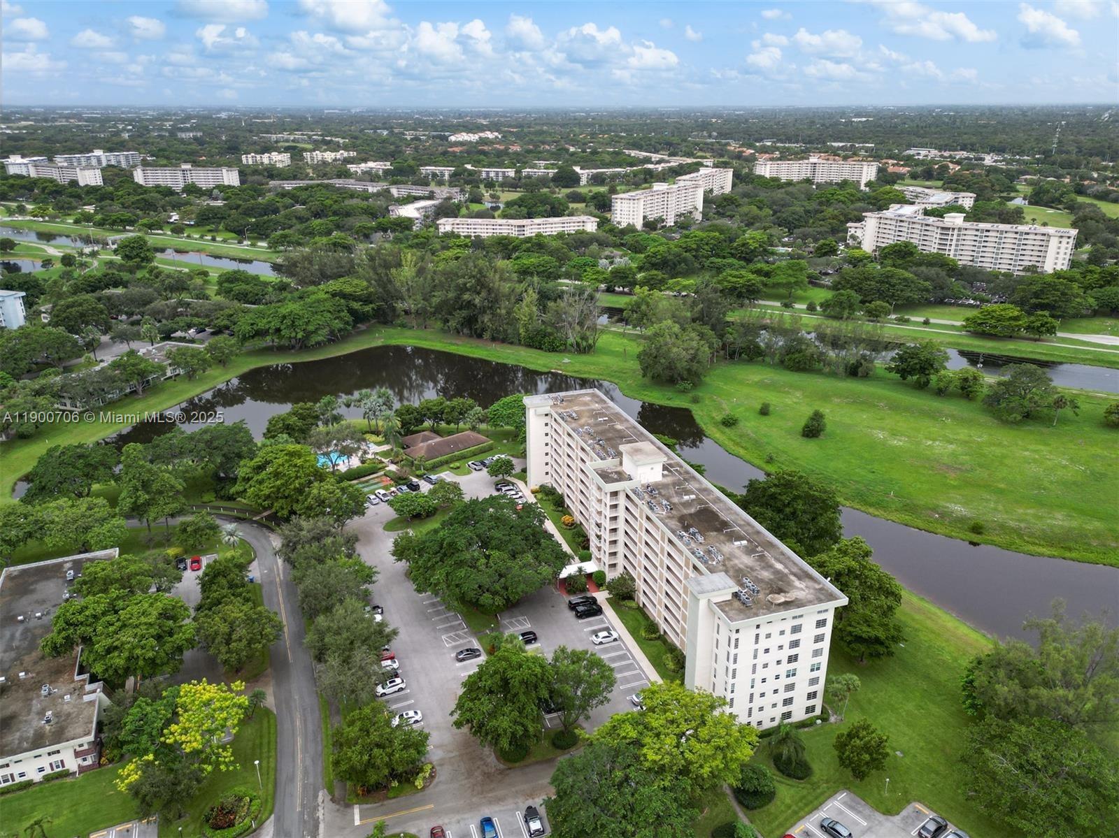NO 51 PALM-AIRE COUNTRY C - Residential