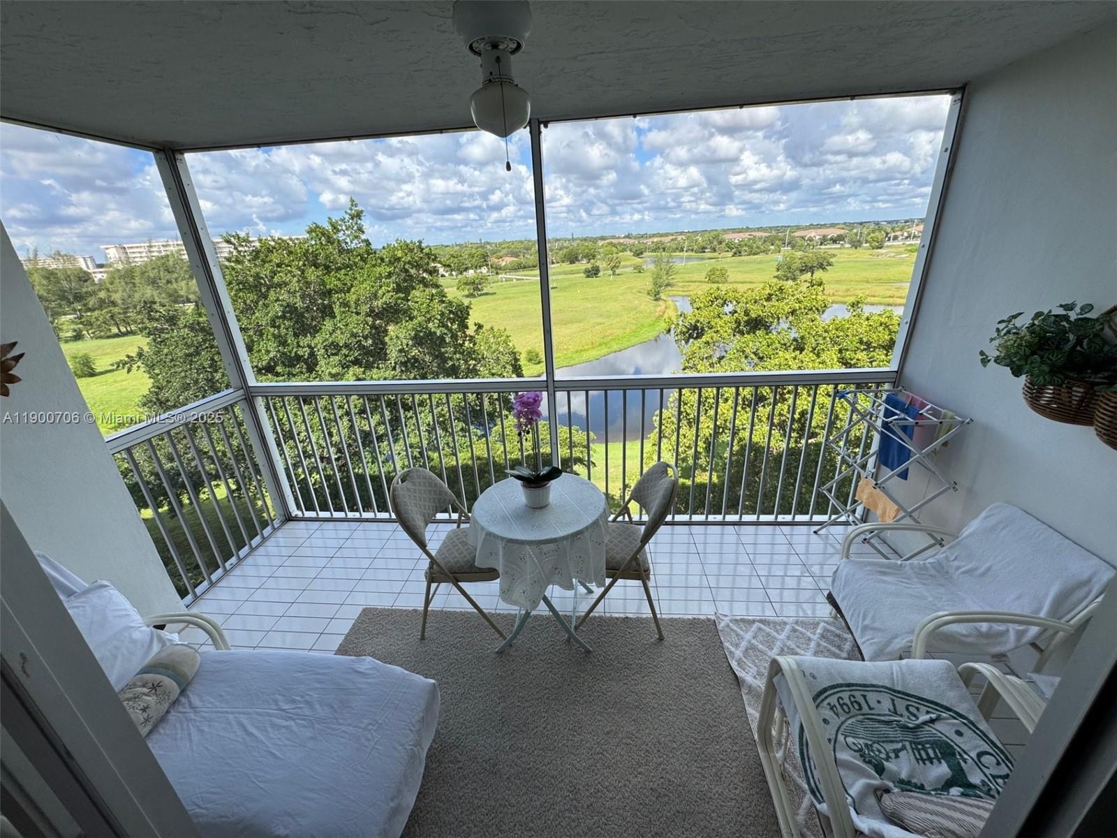 NO 51 PALM-AIRE COUNTRY C - Residential