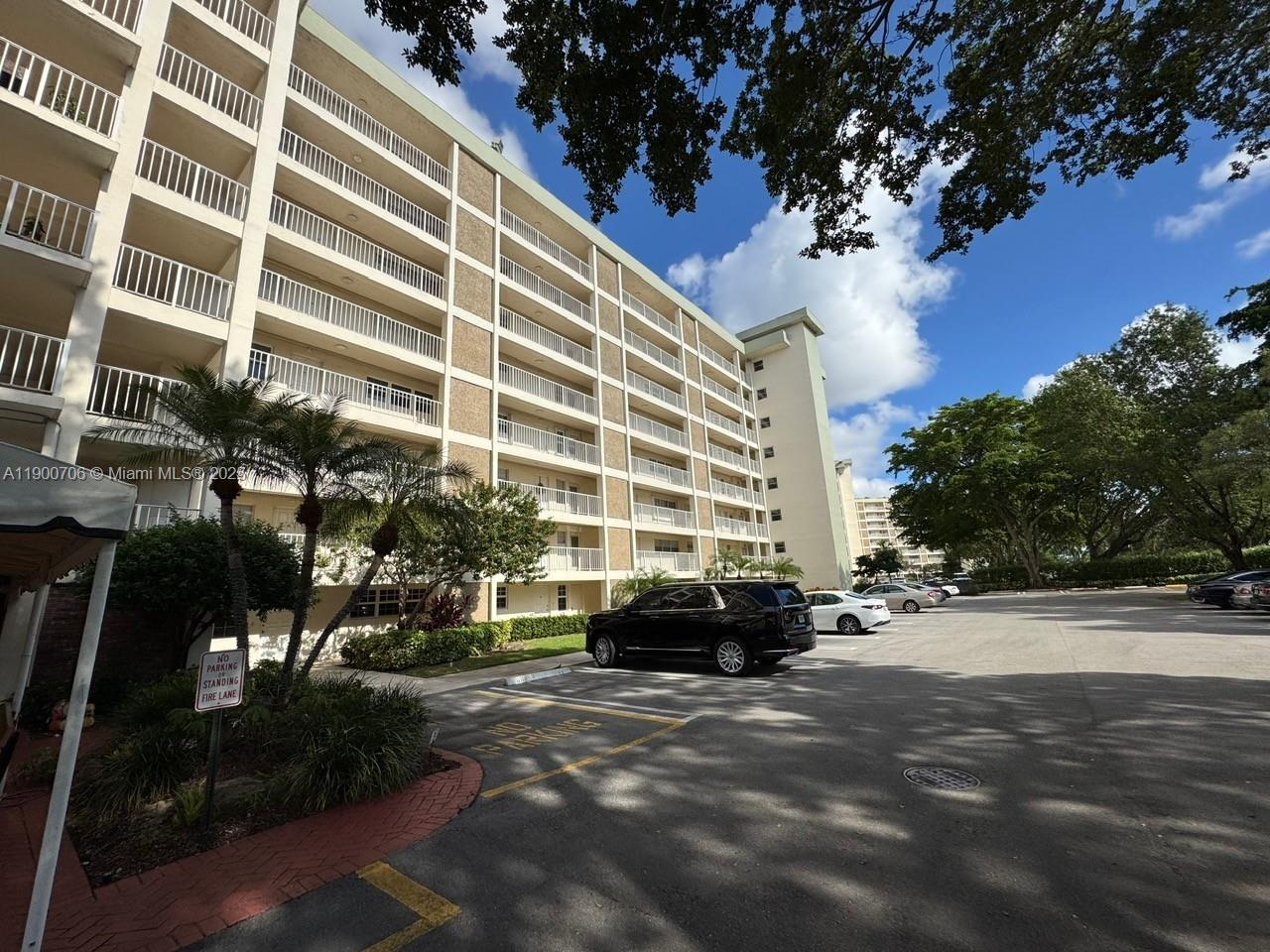 NO 51 PALM-AIRE COUNTRY C - Residential