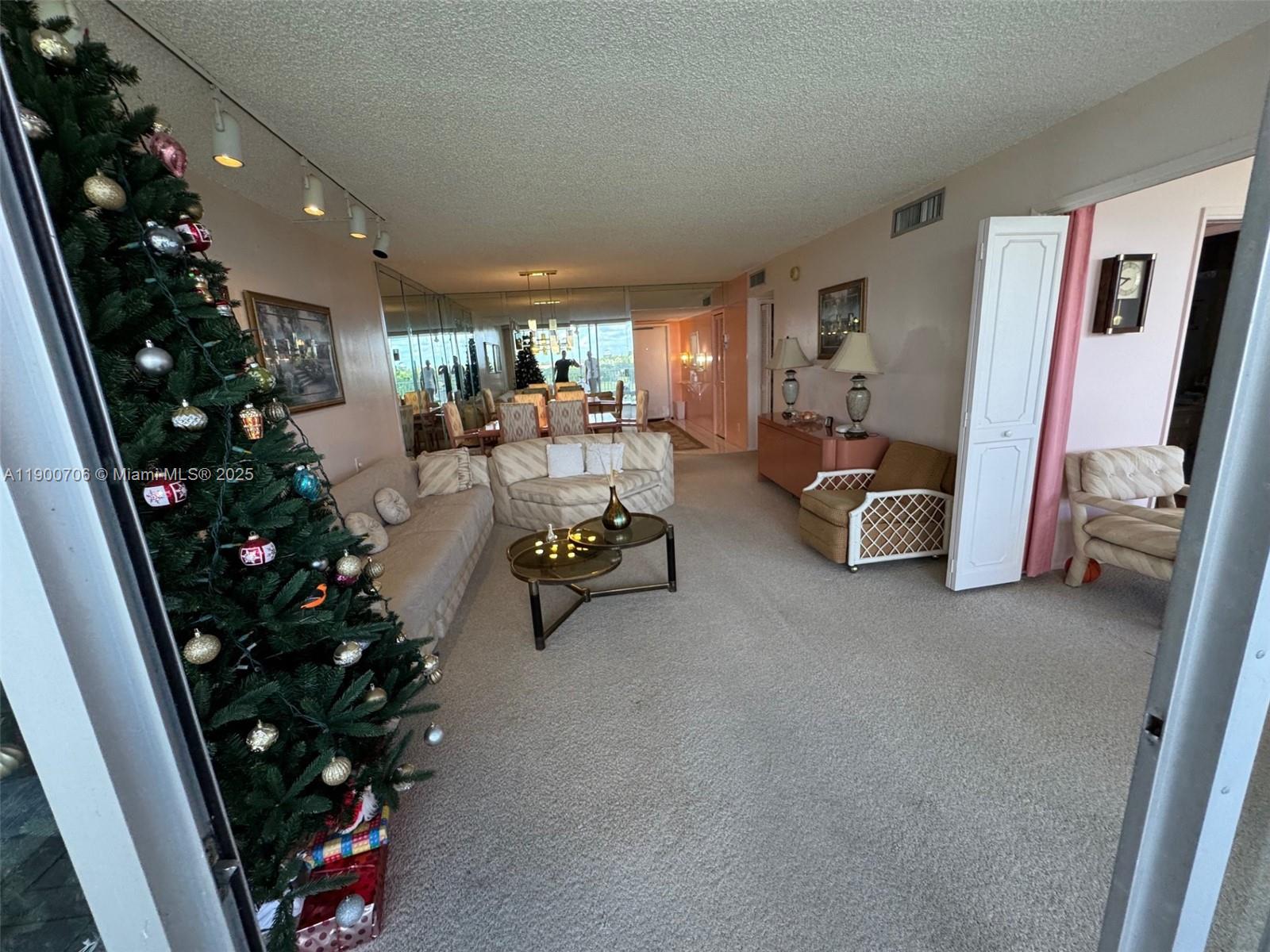 NO 51 PALM-AIRE COUNTRY C - Residential