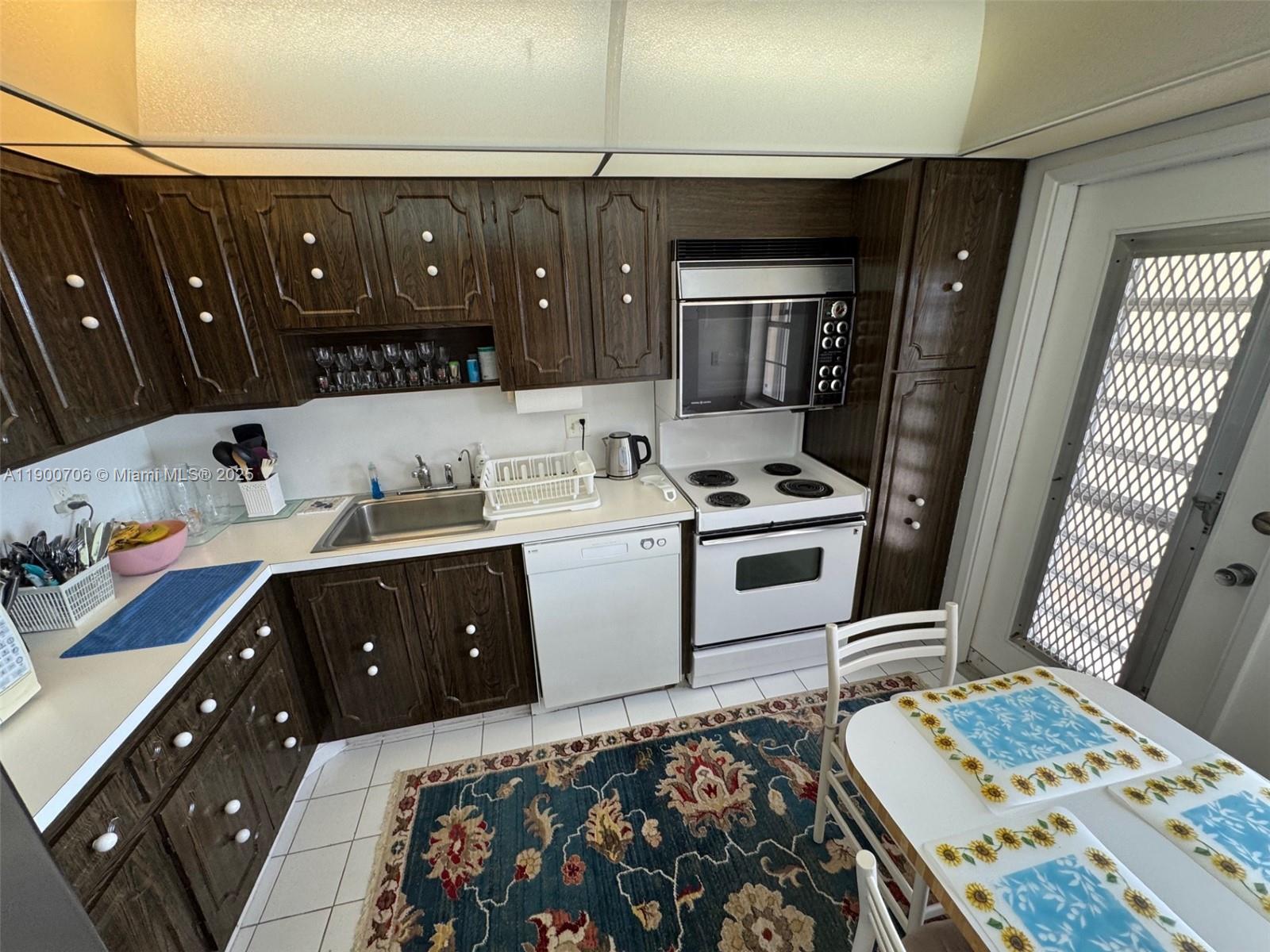 NO 51 PALM-AIRE COUNTRY C - Residential