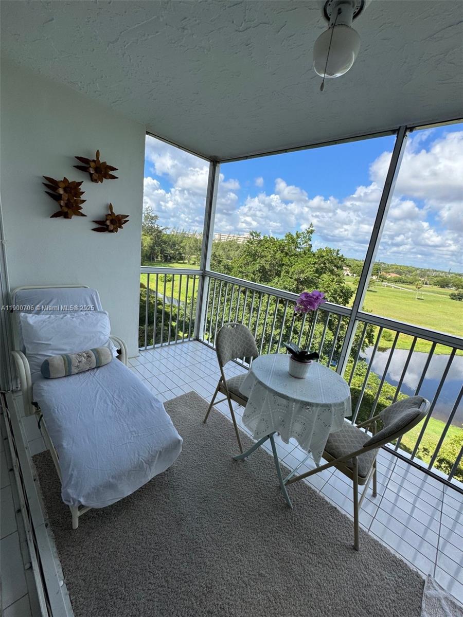 NO 51 PALM-AIRE COUNTRY C - Residential