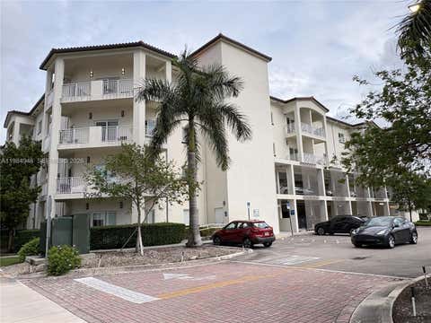 Photo of 10950 NW 82nd St #319, Doral, FL 33178 (MLS # A11984948)