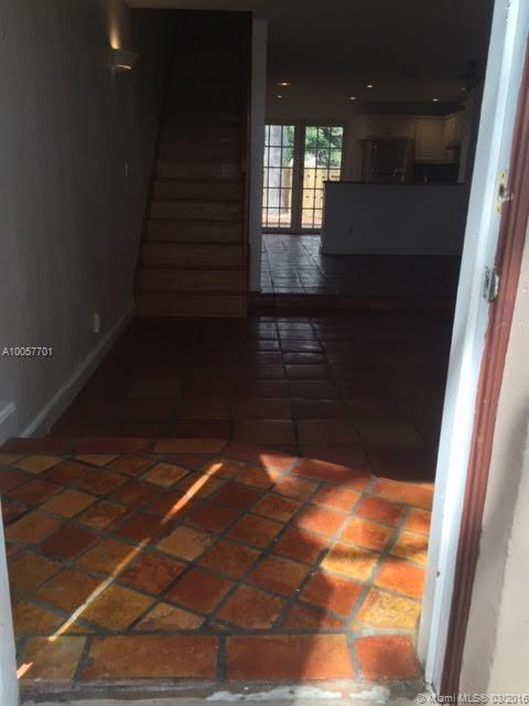 Saddle-Up 113-36 B - Residential Lease