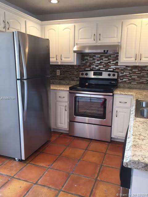 Saddle-Up 113-36 B - Residential Lease