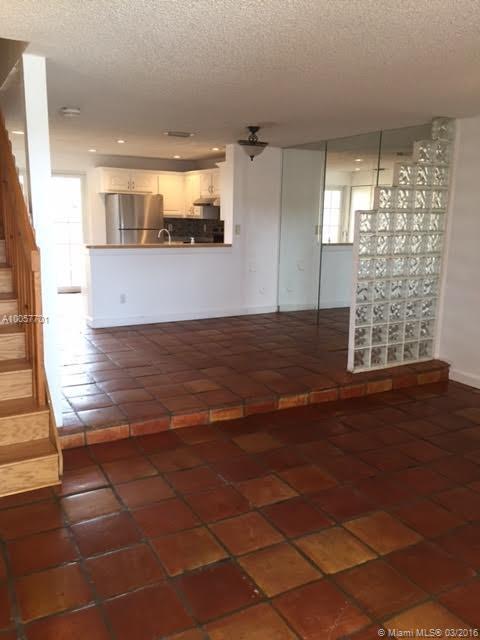 Saddle-Up 113-36 B - Residential Lease