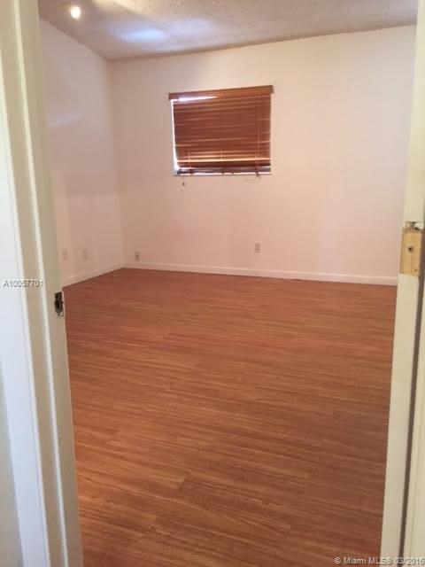 Saddle-Up 113-36 B - Residential Lease