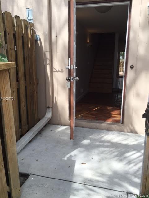 Saddle-Up 113-36 B - Residential Lease