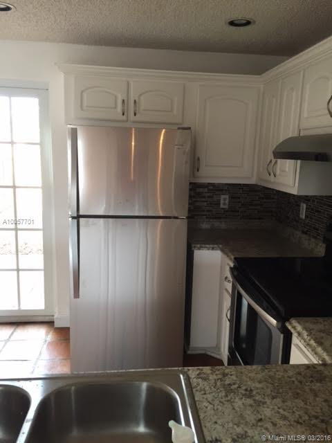 Saddle-Up 113-36 B - Residential Lease