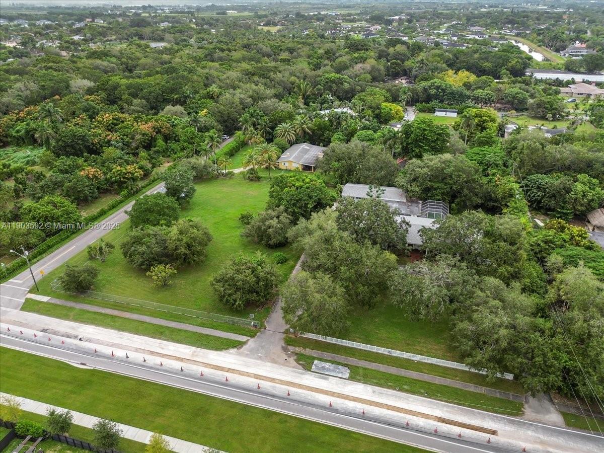 BISCAYNE ESTATES - Residential