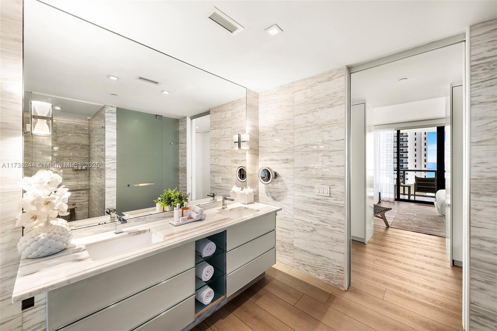 2201 COLLINS AVE CONDO - Residential