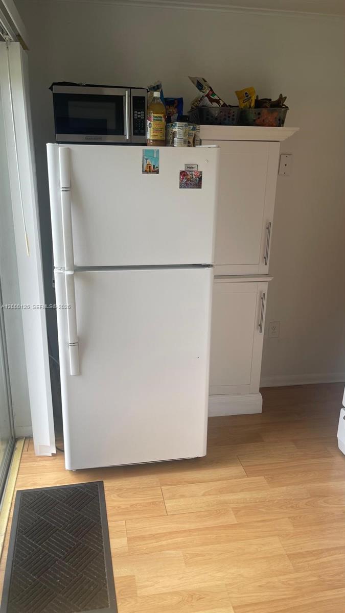 SHORES VILLAS CONDO BLDG - Residential