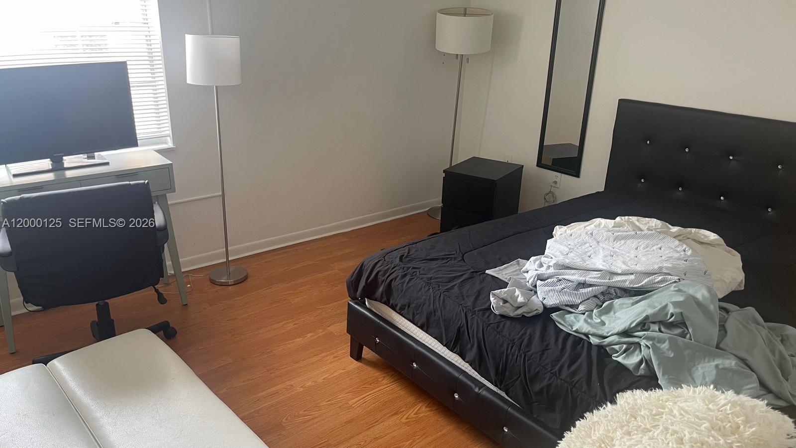 SHORES VILLAS CONDO BLDG - Residential