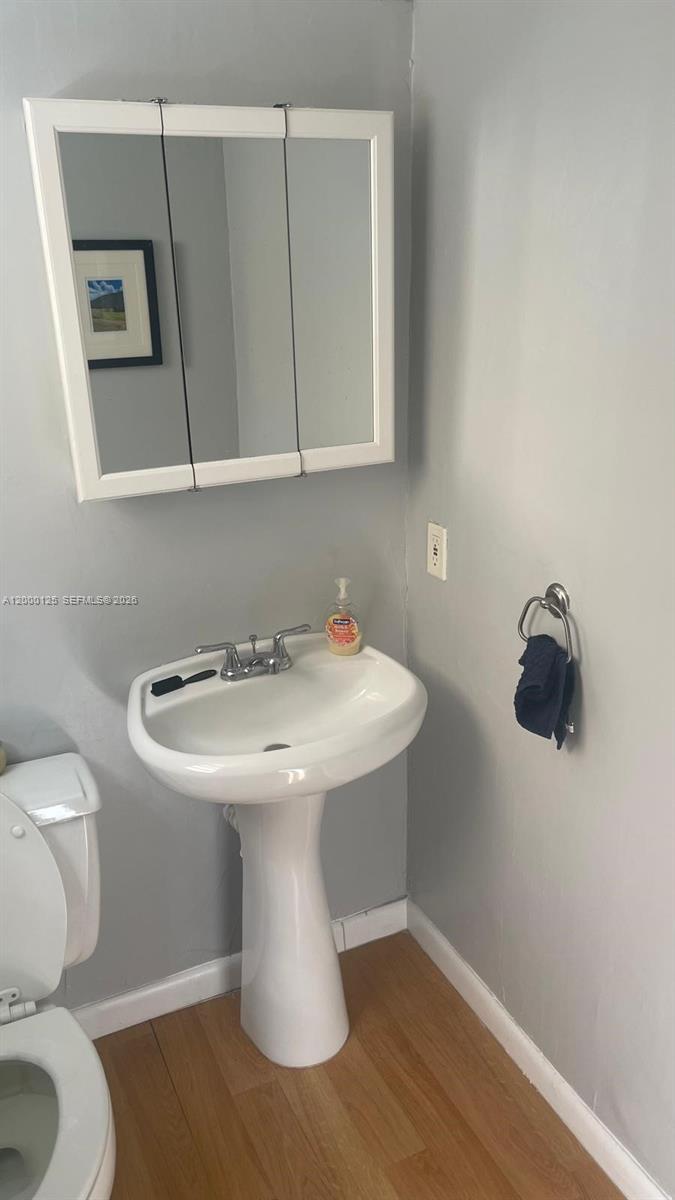 SHORES VILLAS CONDO BLDG - Residential