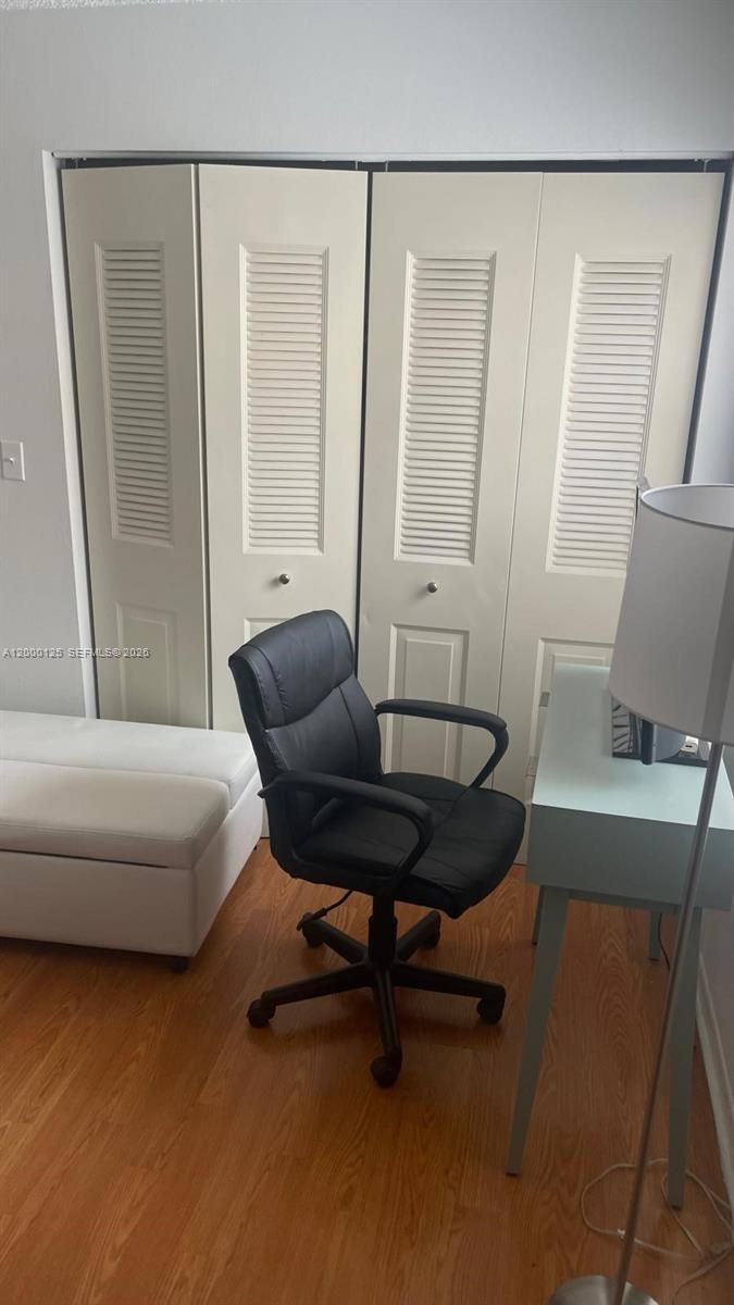 SHORES VILLAS CONDO BLDG - Residential