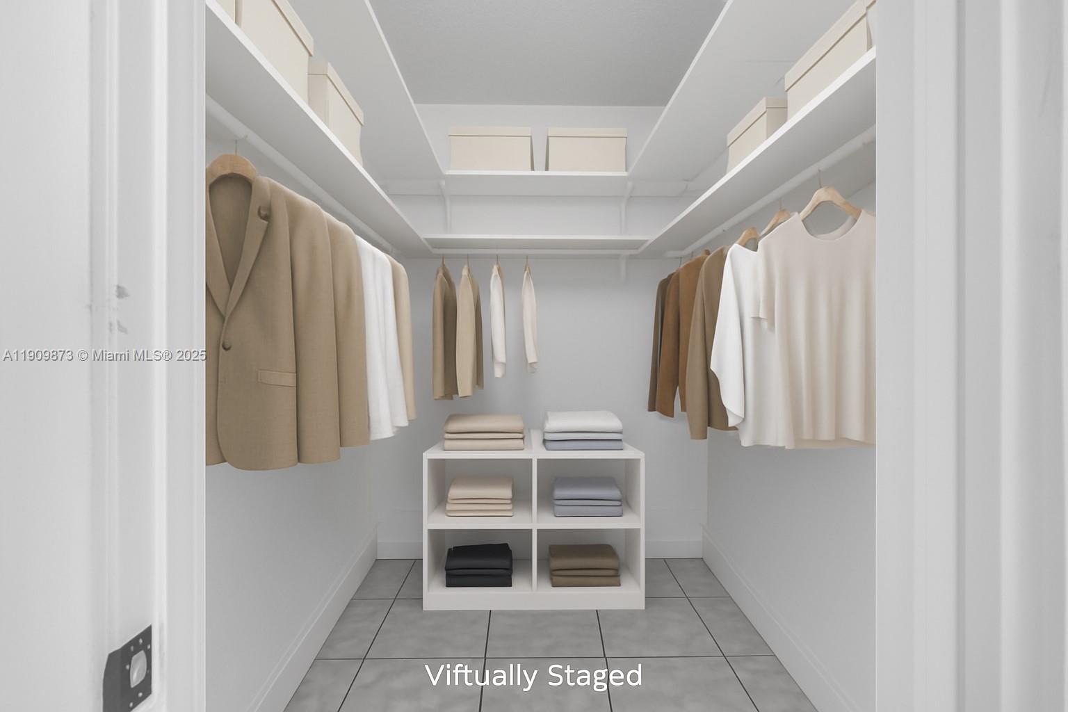 SUNRISE LAKES 24 CONDO - Residential