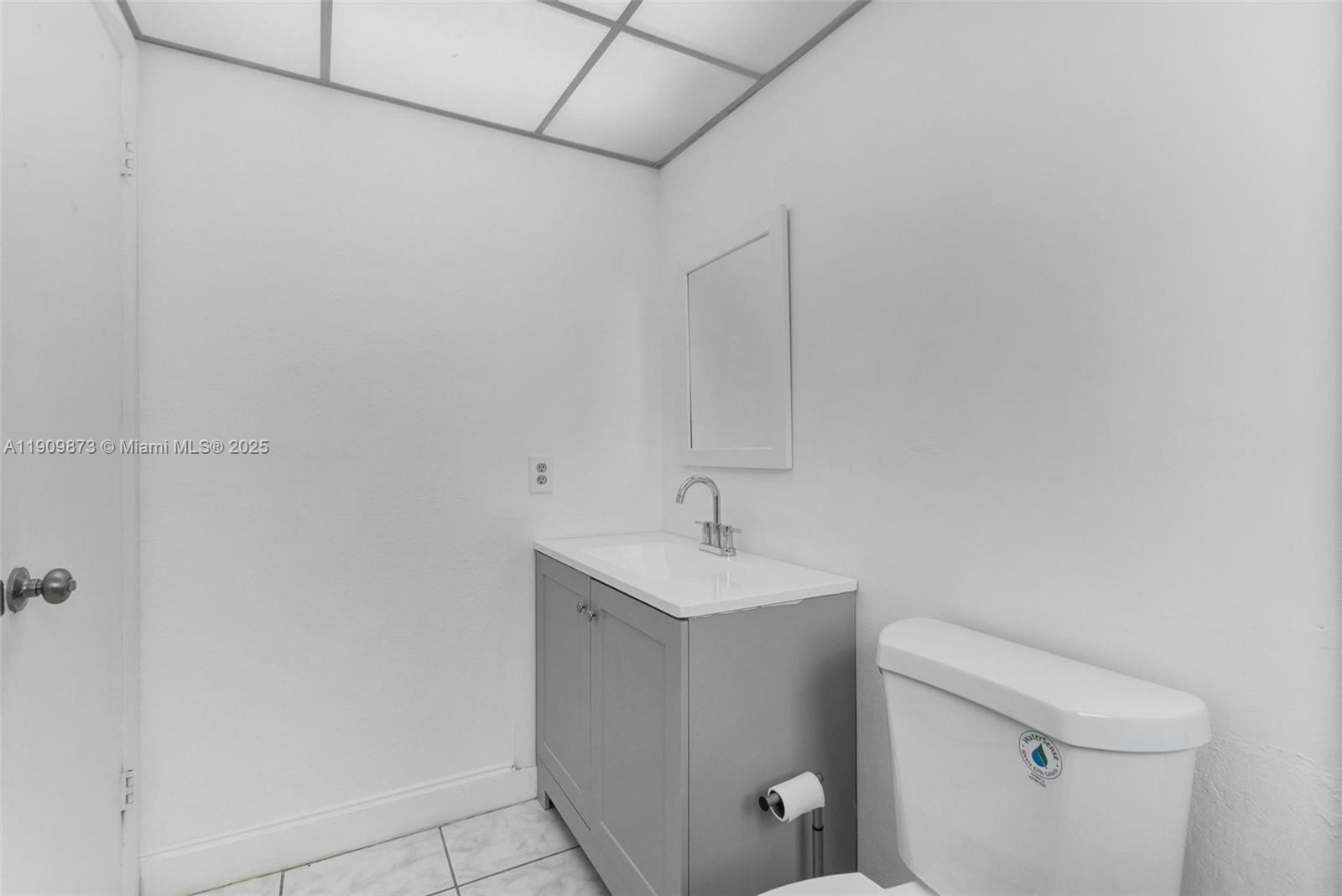 SUNRISE LAKES 24 CONDO - Residential