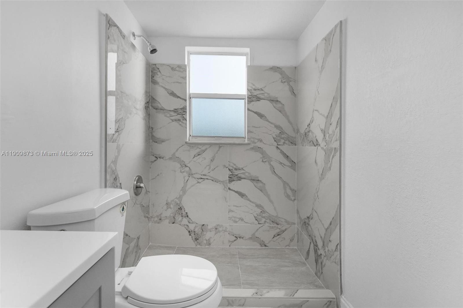 SUNRISE LAKES 24 CONDO - Residential