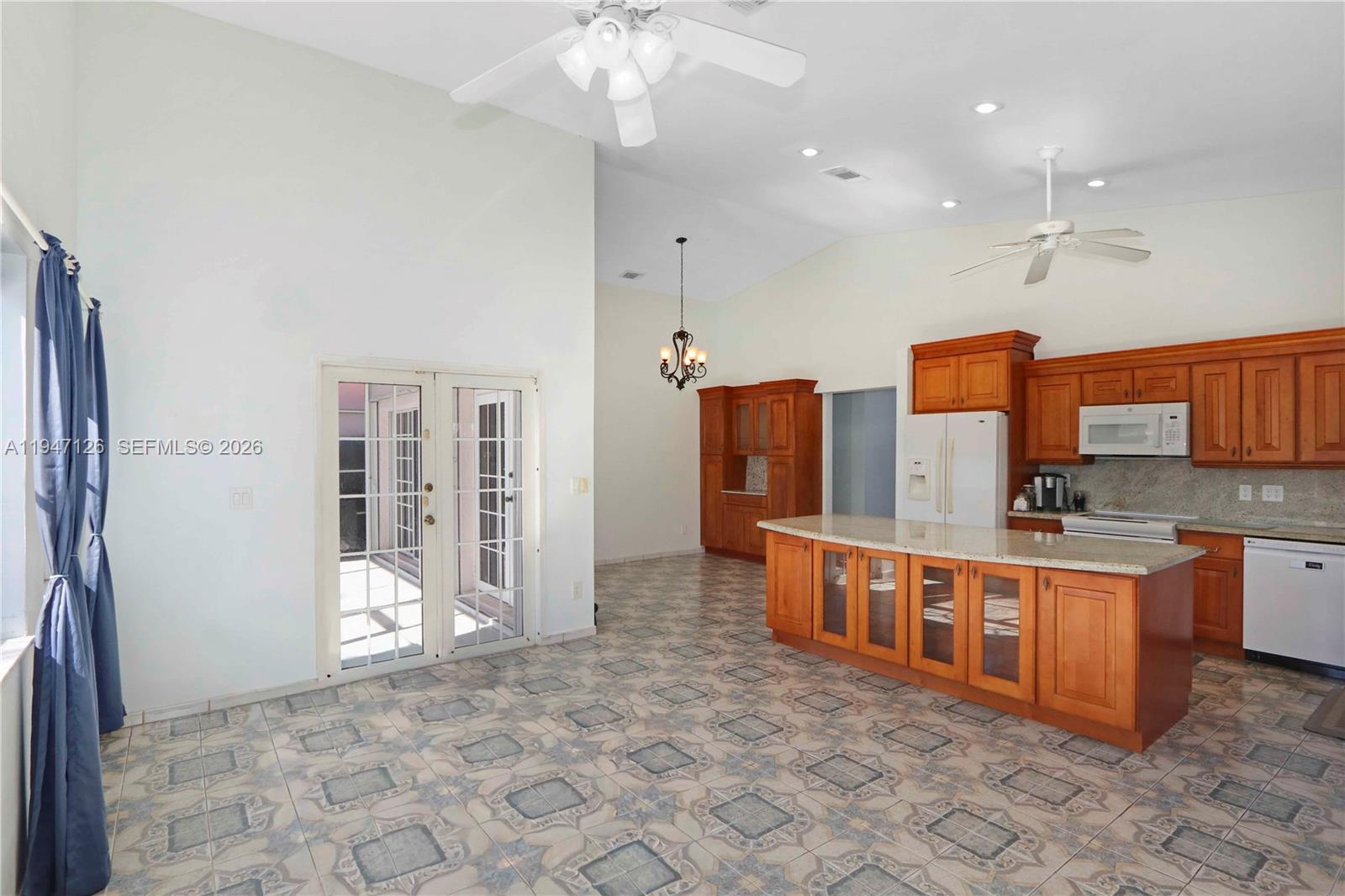 SUNFISH AT THE HAMMOCKS - Residential