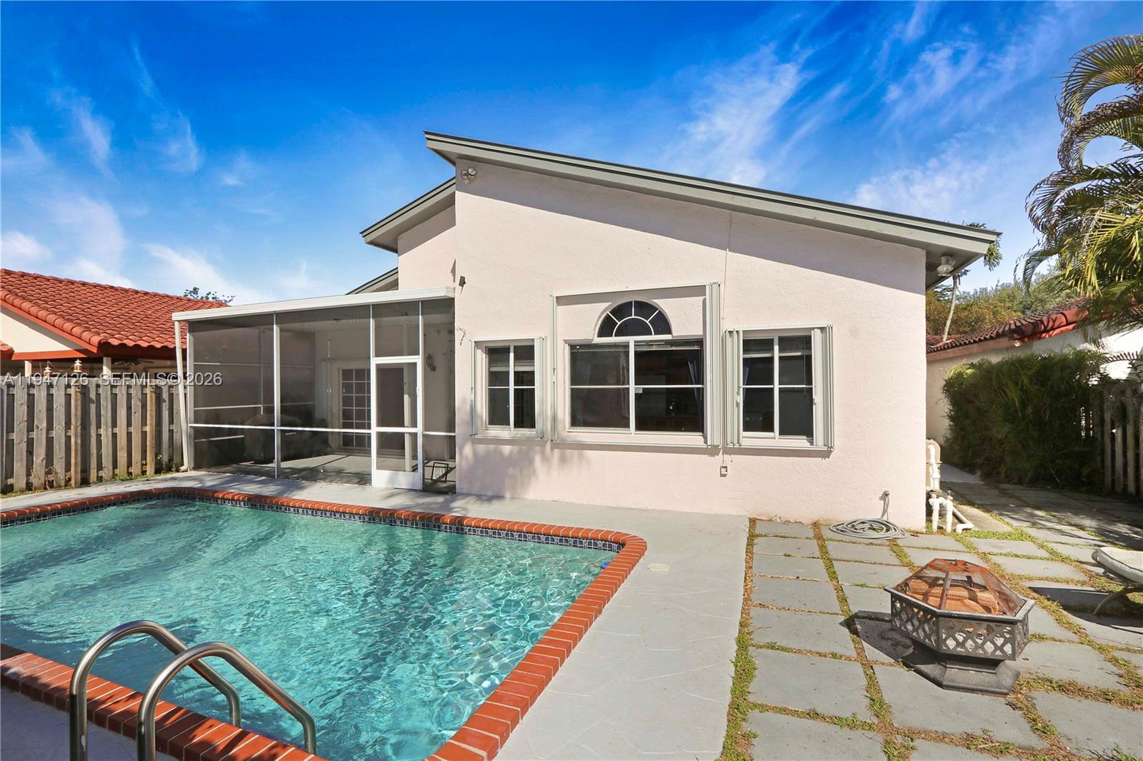 SUNFISH AT THE HAMMOCKS - Residential