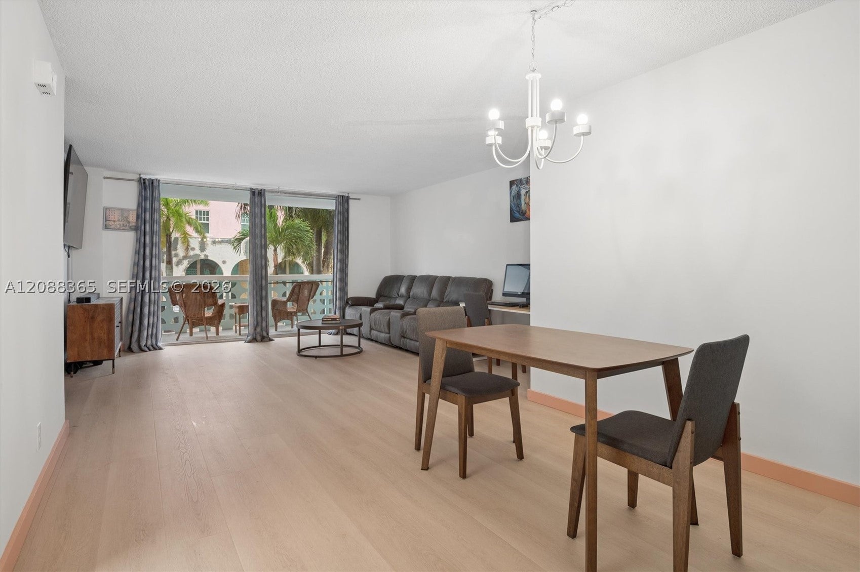 1 N Golfview Rd