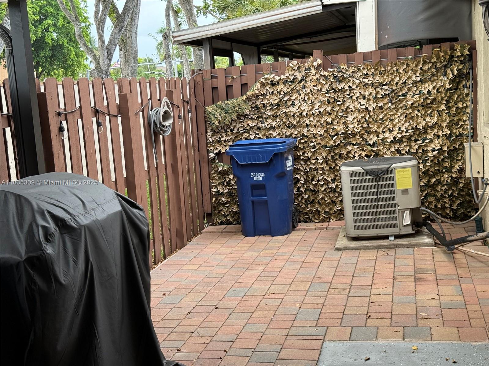 VILLA HOMES AT THE MOORS - Residential