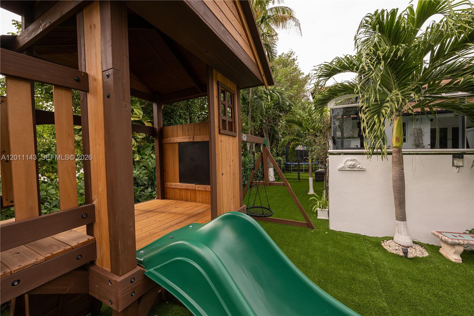 COCOPLUM SEC 1 - Residential Lease