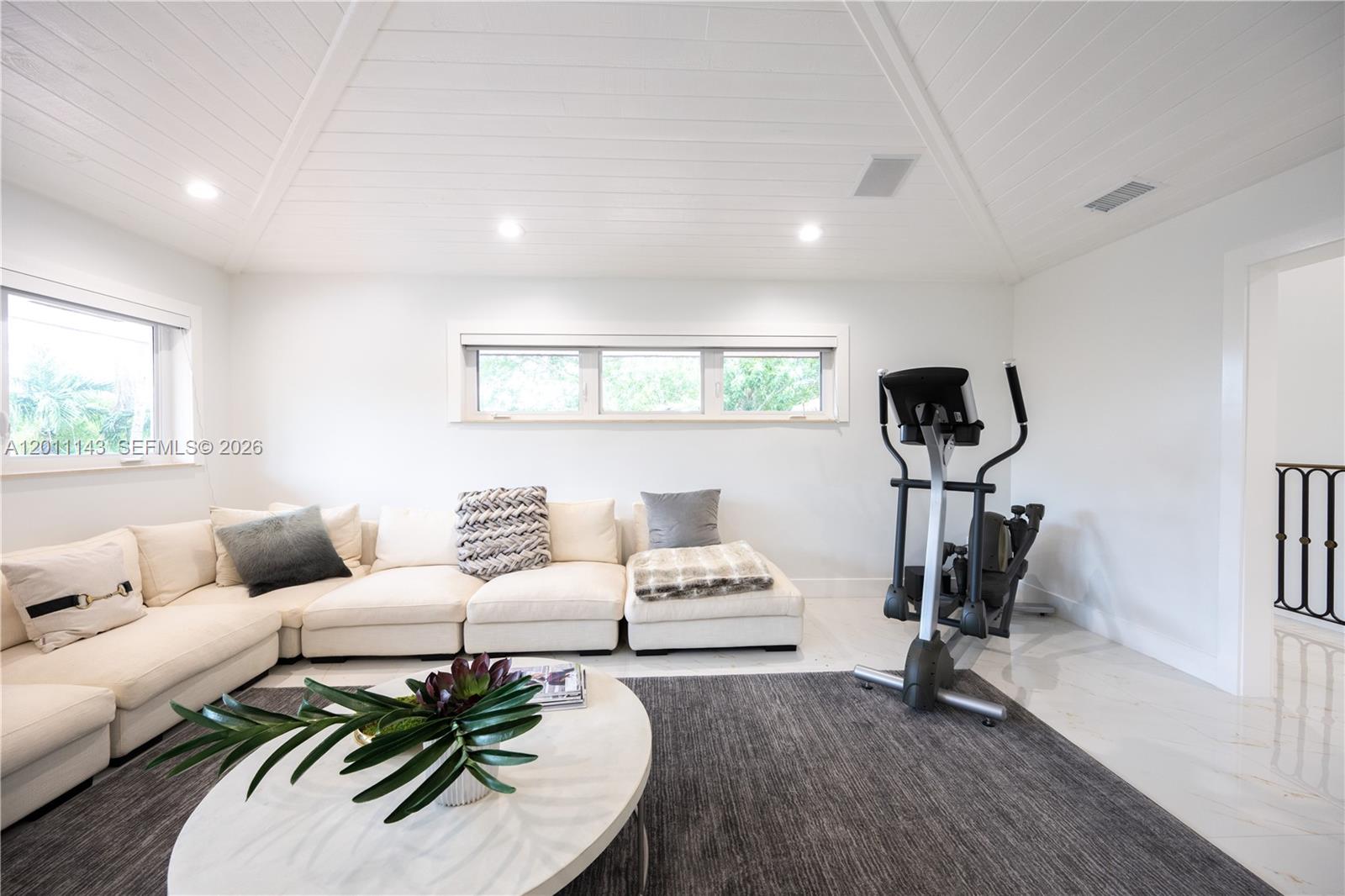 COCOPLUM SEC 1 - Residential Lease