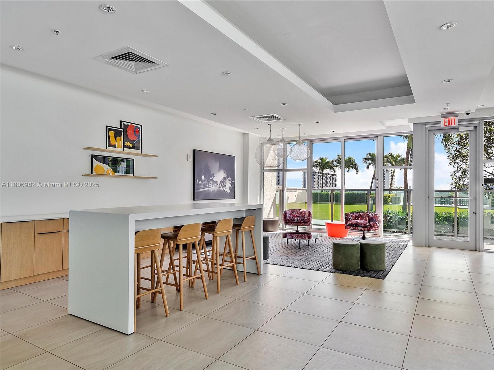 FOUR MIDTOWN MIAMI CONDO - Residential Lease