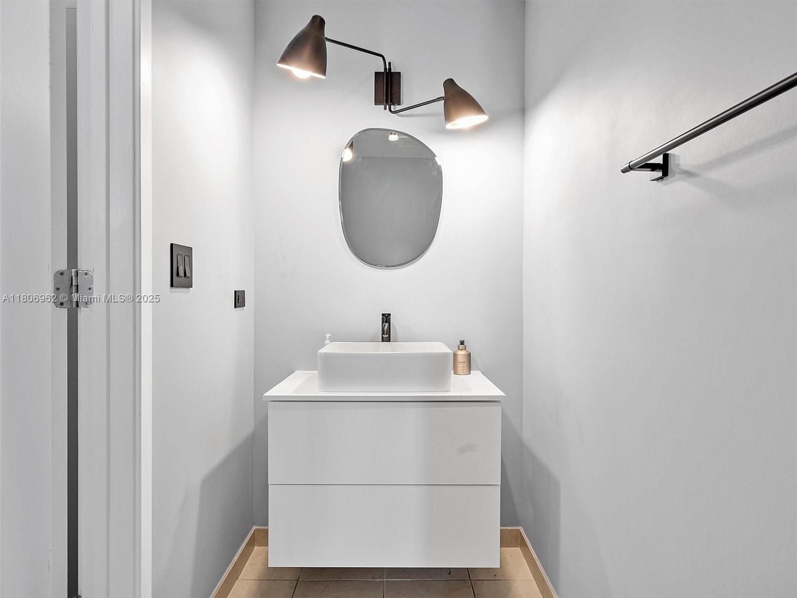 FOUR MIDTOWN MIAMI CONDO - Residential Lease