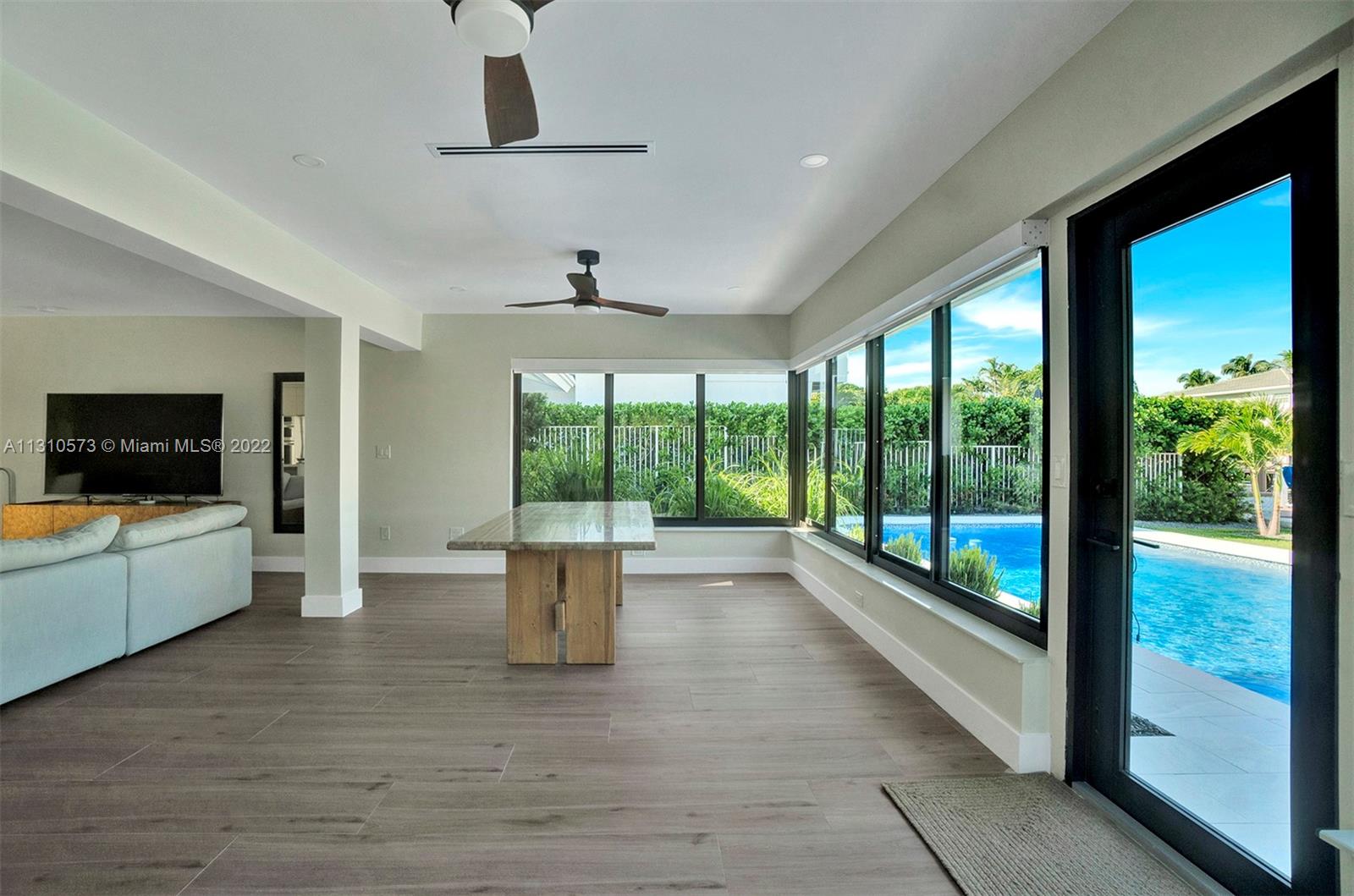 RIVIERA ISLES - Residential