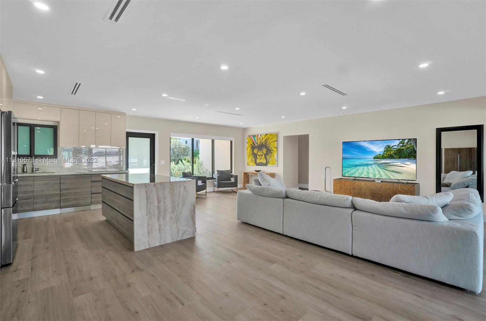 RIVIERA ISLES - Residential